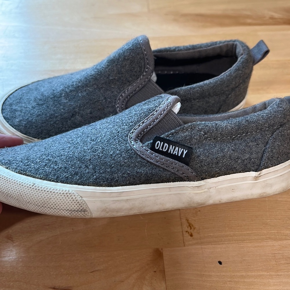 Old Navy shoes toddler size 8
